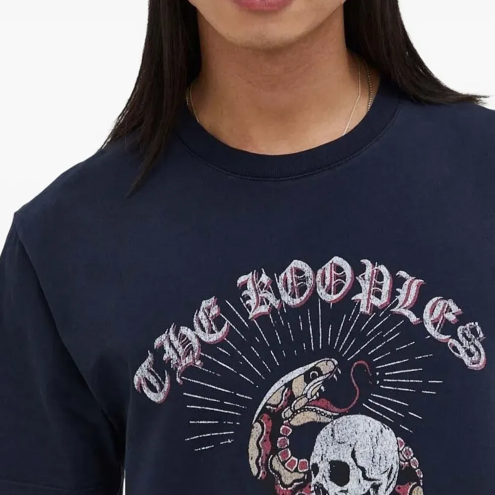 Футболка с графичным принтом