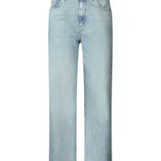 Широкие джинсы