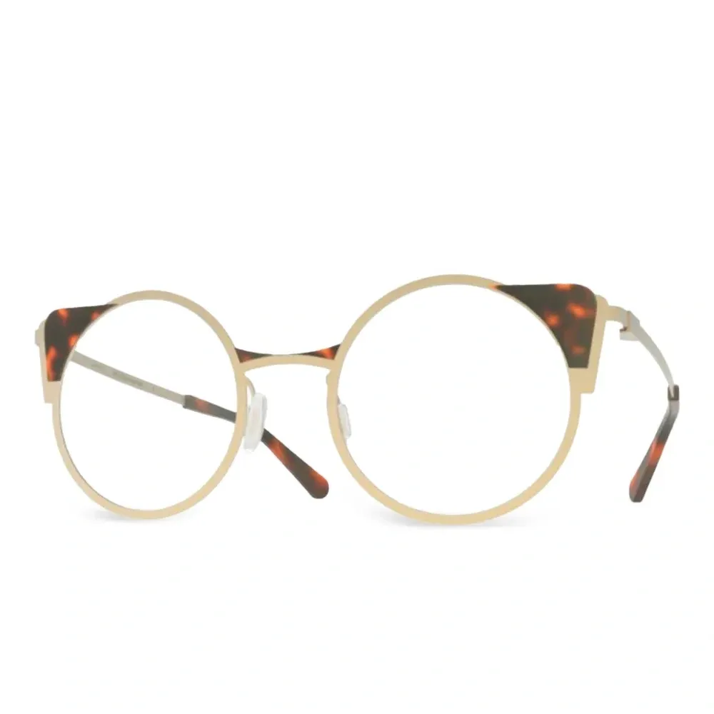 Очки в круглой оправе