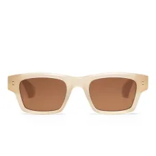 Солнцезащитные очки в прямоугольной оправе