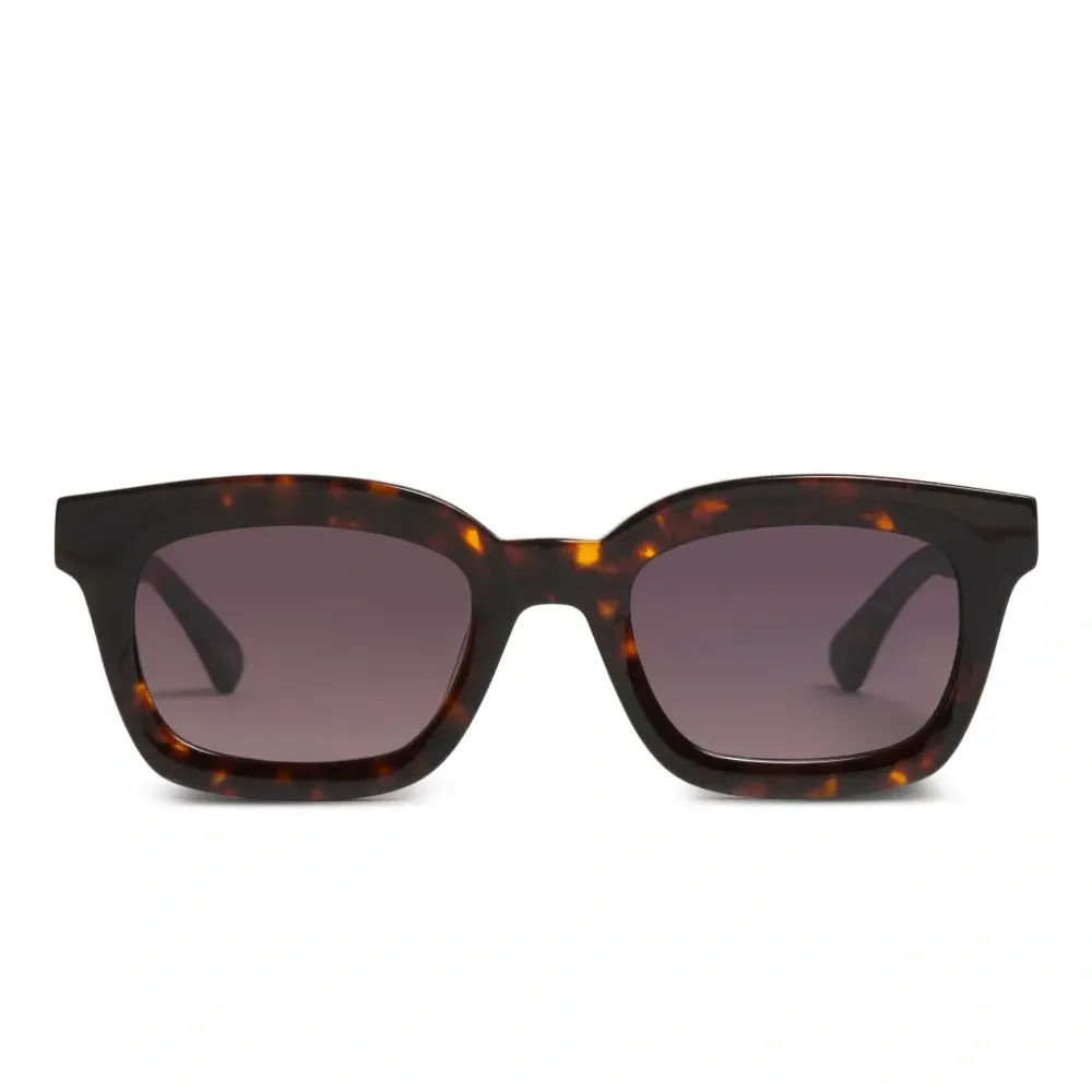 Солнцезащитные очки Velveteen в квадратной оправе