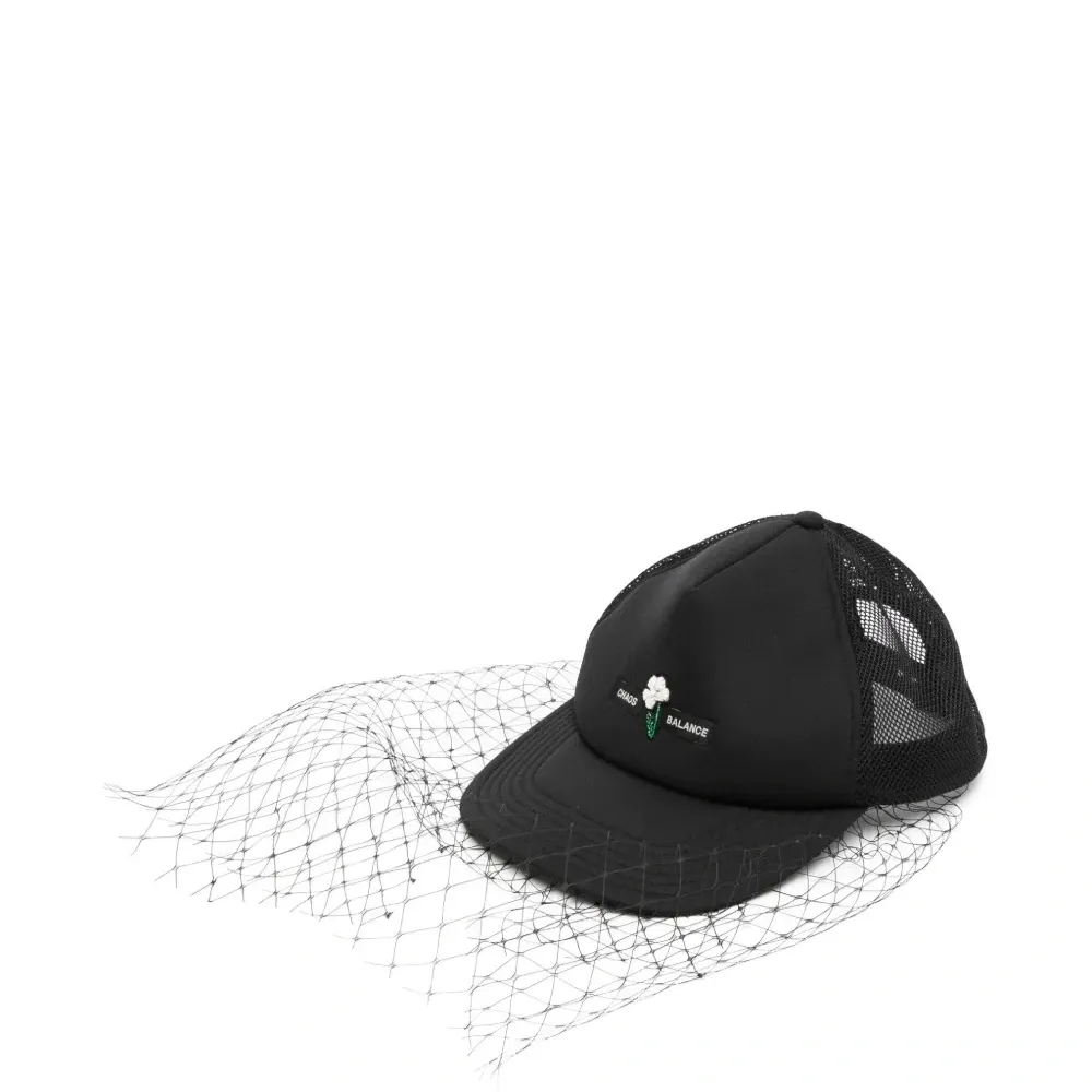 Кепка с сетчатой вставкой Кепка с сетчатой вставкой