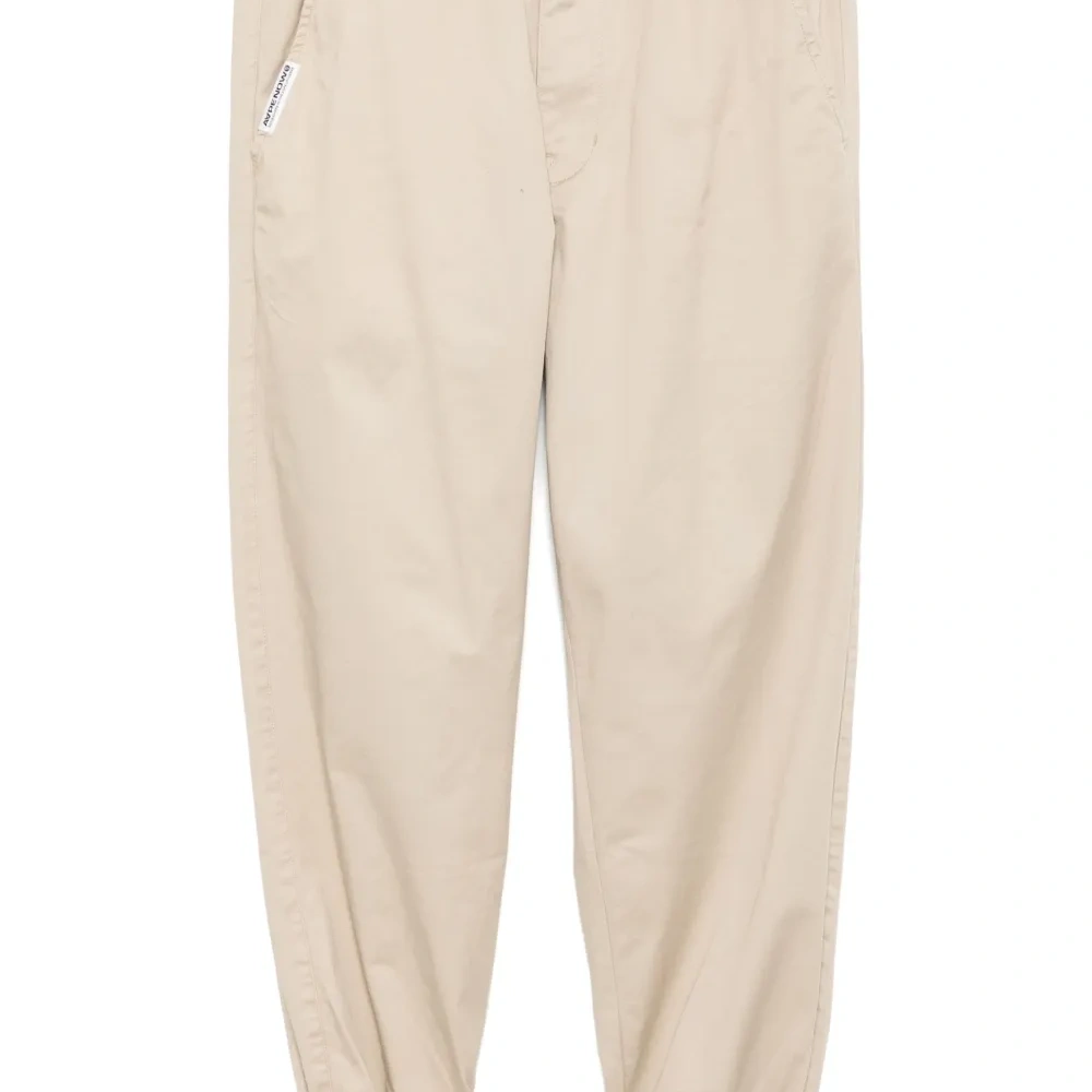 Зауженные брюки с нашивкой-логотипом