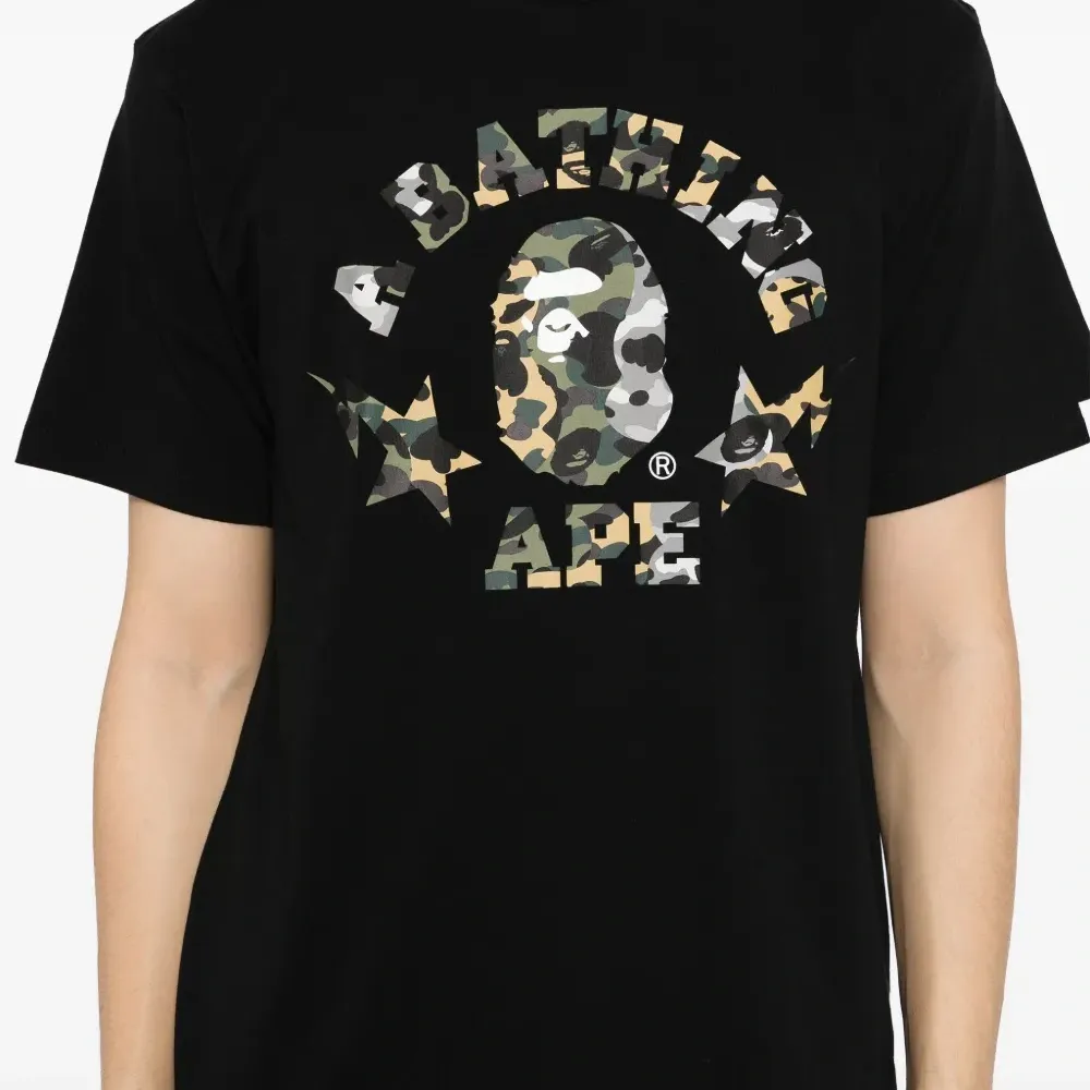 Футболка с логотипом