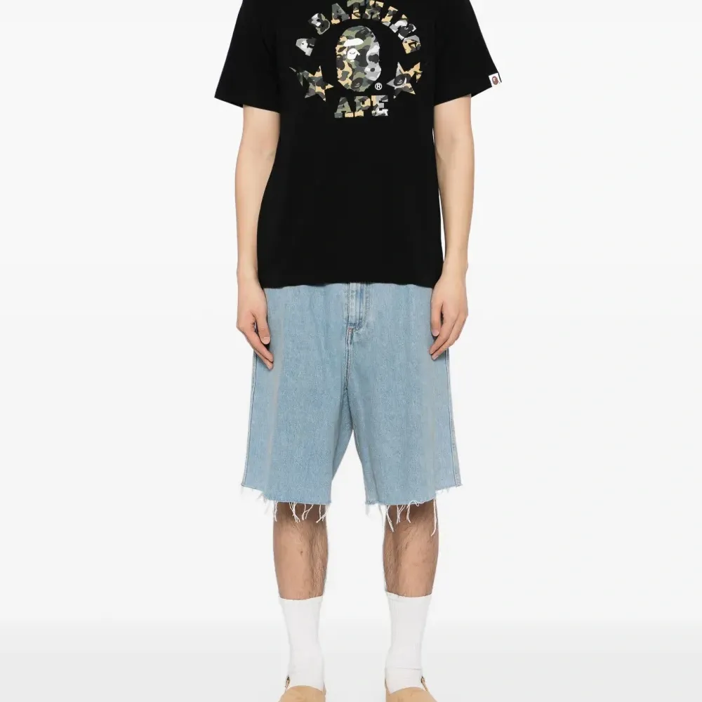 Футболка с логотипом