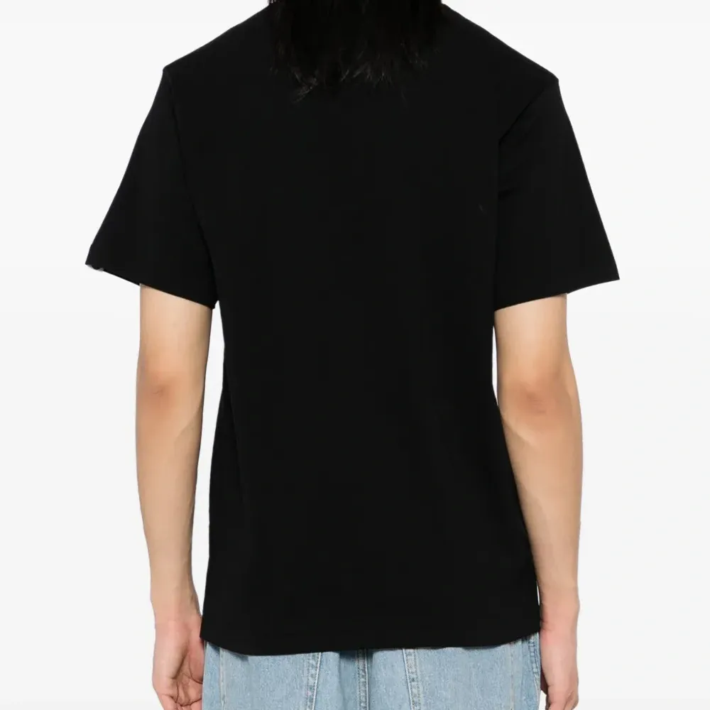 Футболка с логотипом