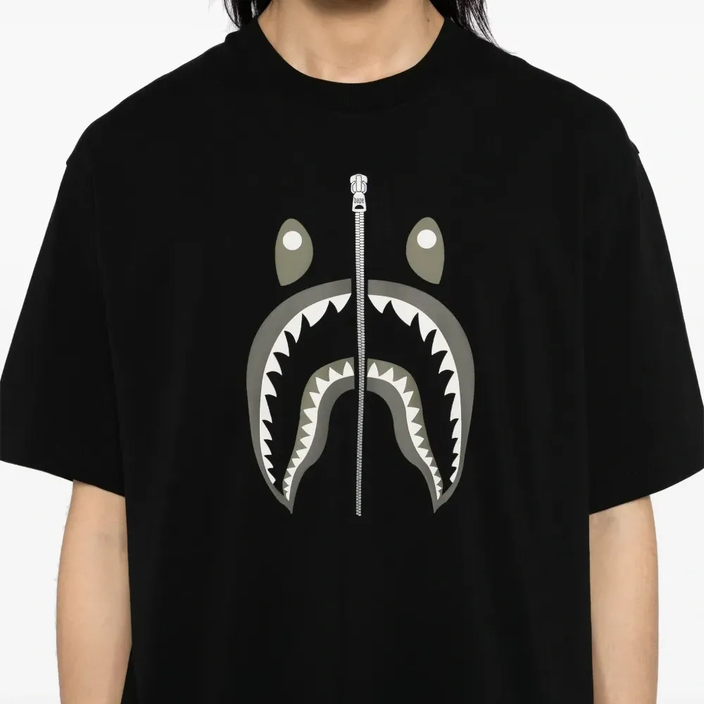 Футболка с принтом