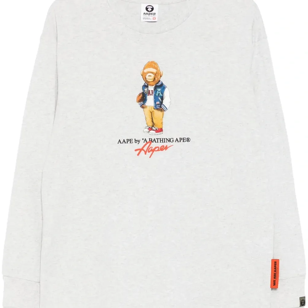 Футболка с графичным принтом