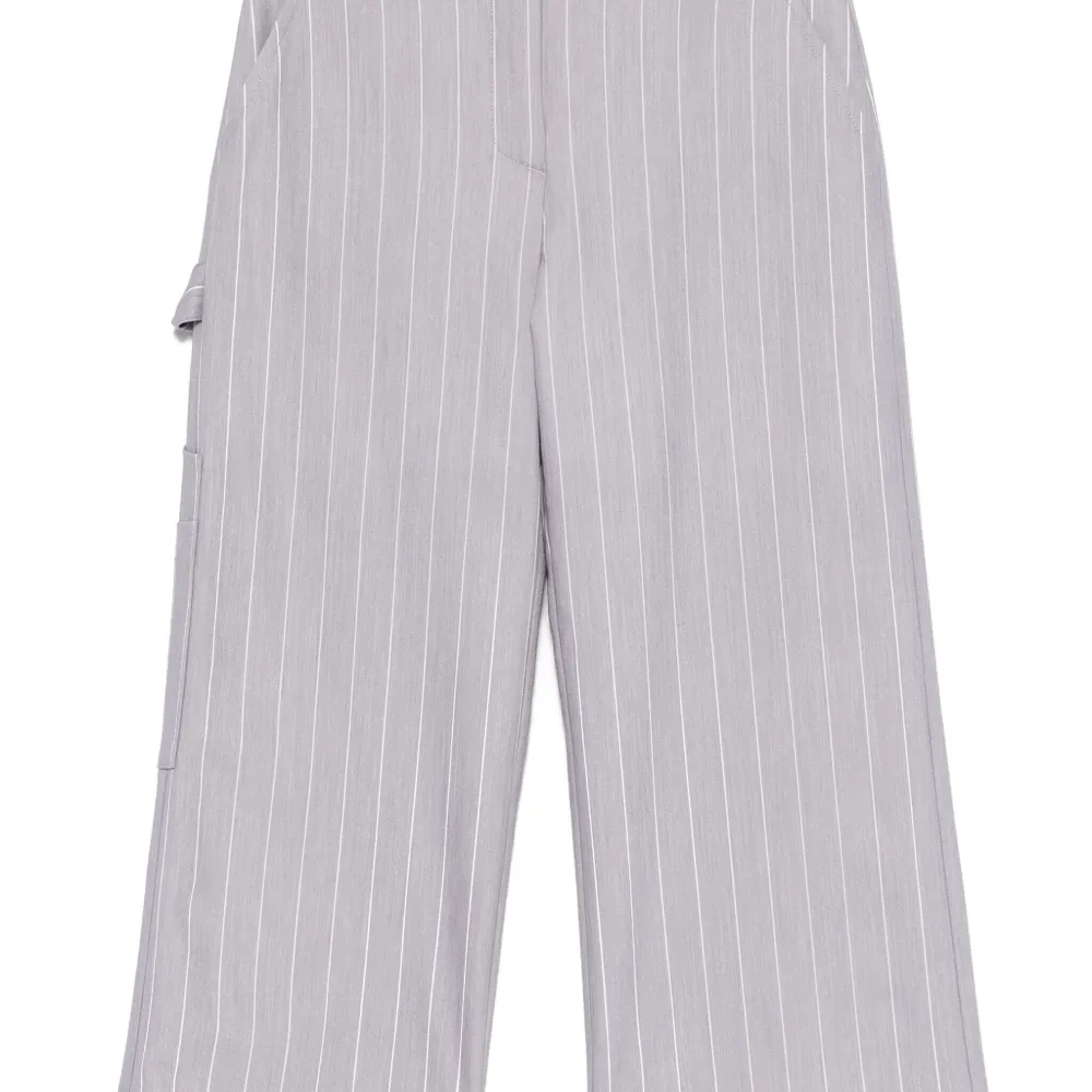 Брюки в полоску