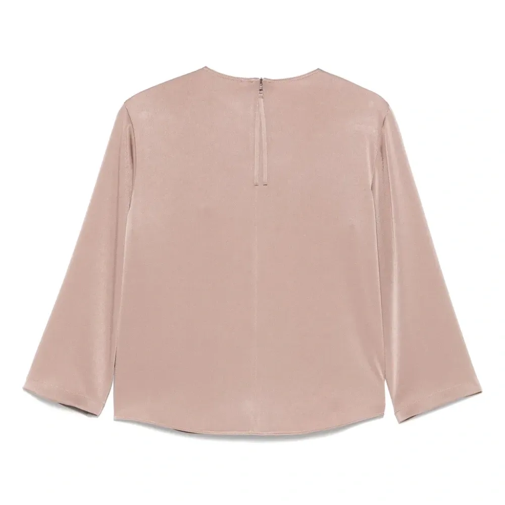 Атласная блузка