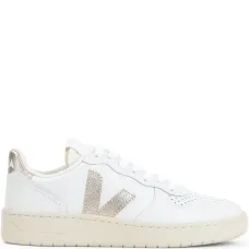 Кроссовки V-10