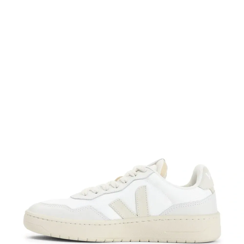 Кроссовки V-90