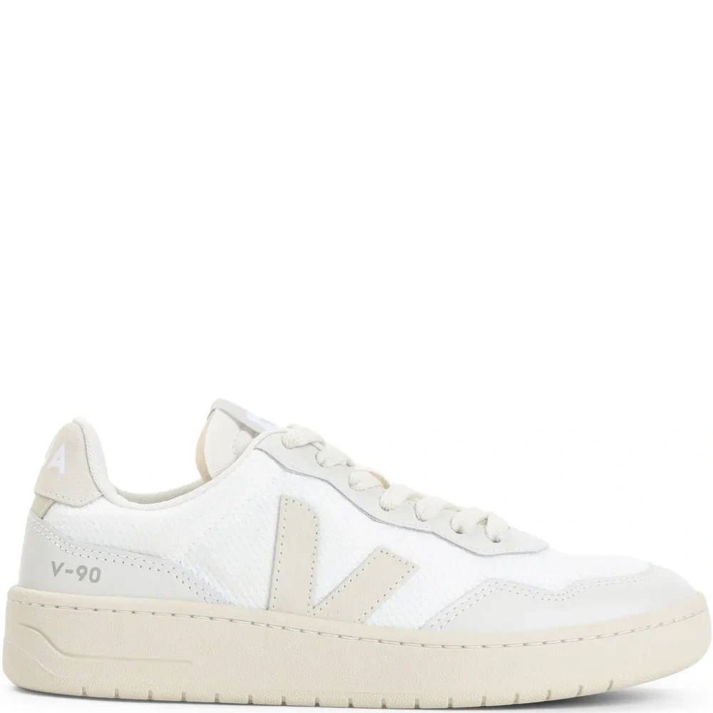 Кроссовки V-90