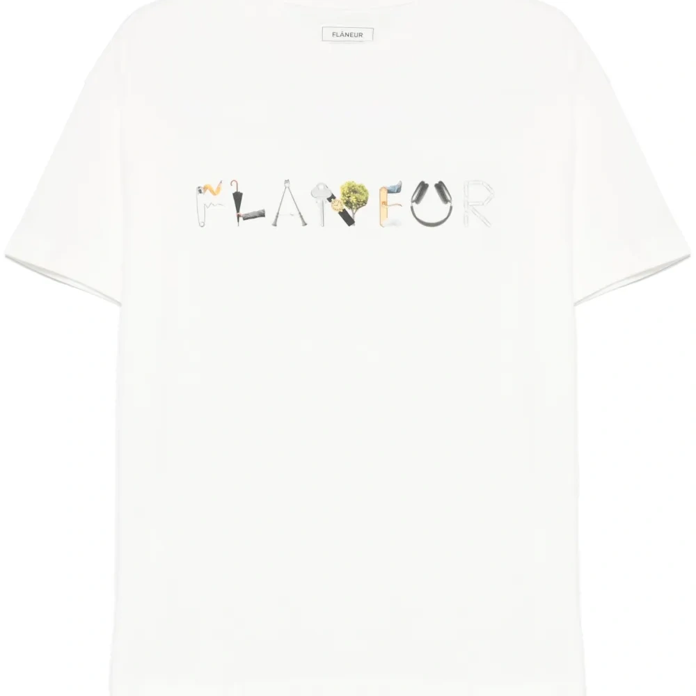 Футболка с логотипом