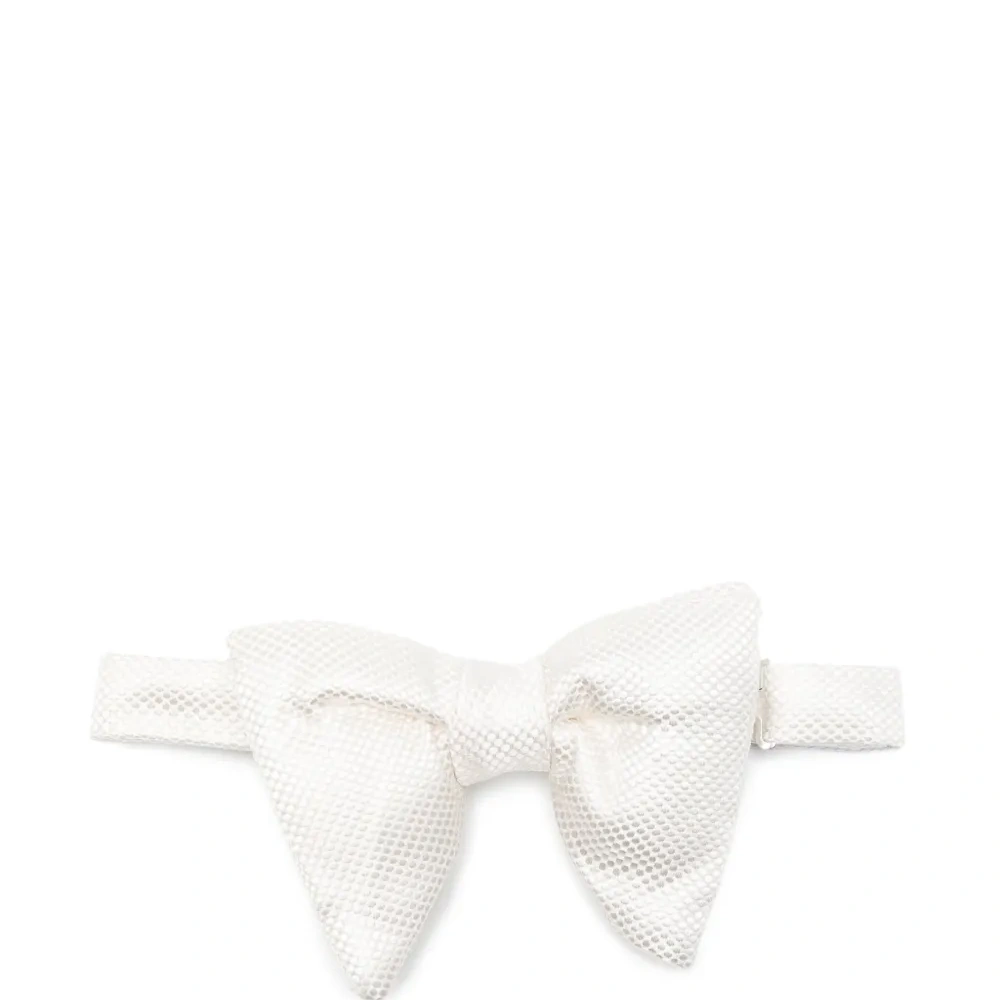 Фактурный галстук-бабочка