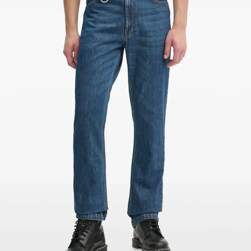 Джинсы с кольцом