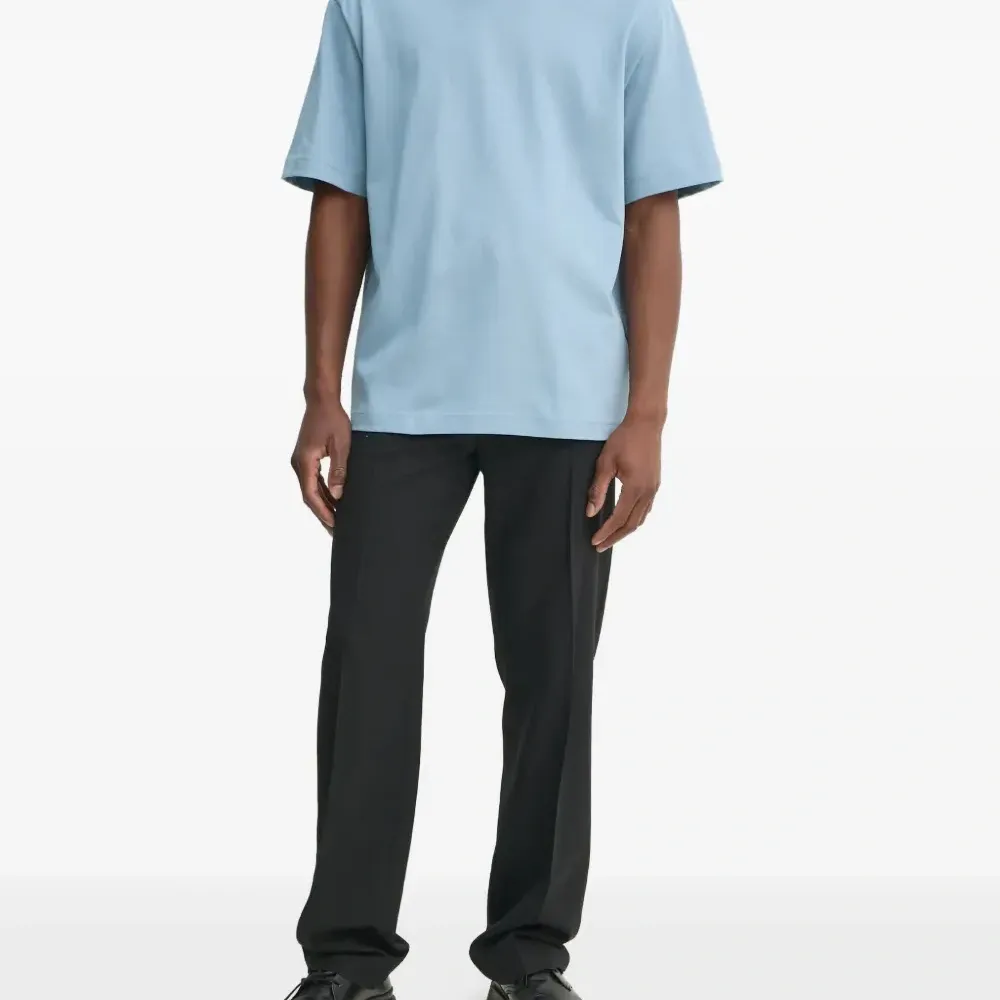 Футболка с круглым вырезом