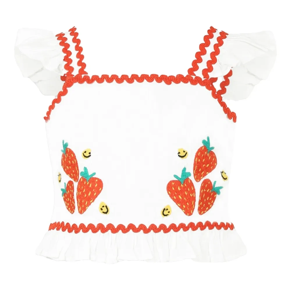 Блузка с рукавами кап и вышивкой