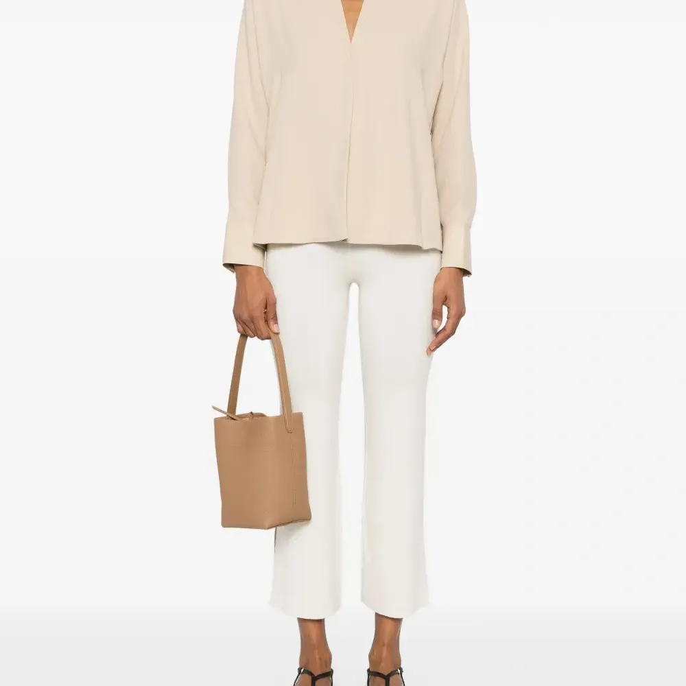 Брюки с разрезами