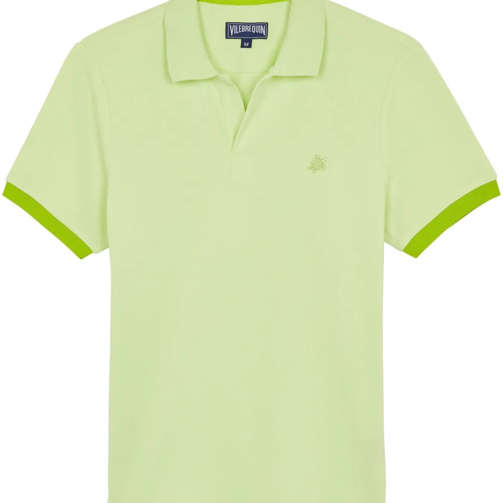 Футболка из ткани пике