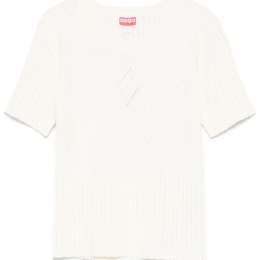 Футболка с узором в ромб