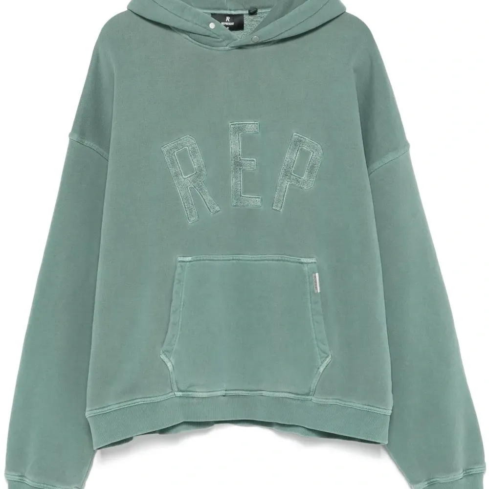 худи с логотипом