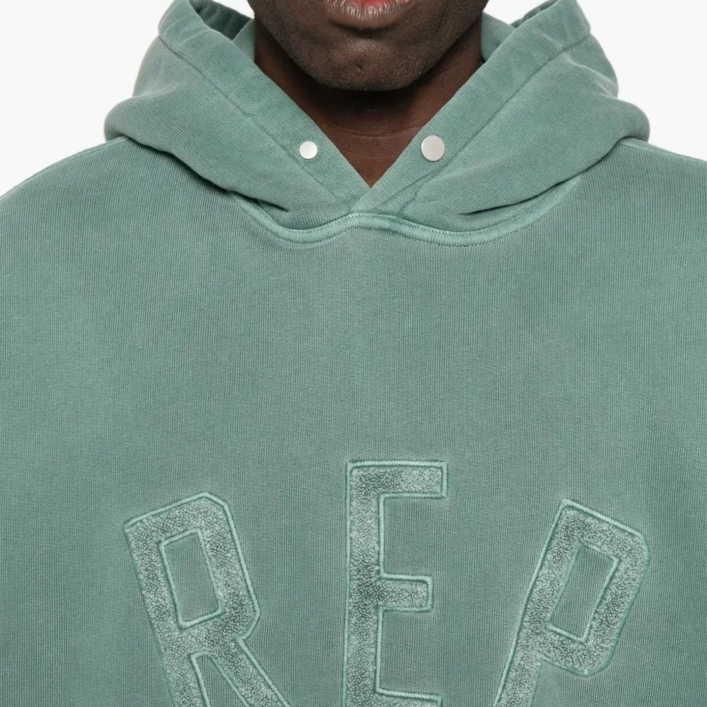 худи с логотипом