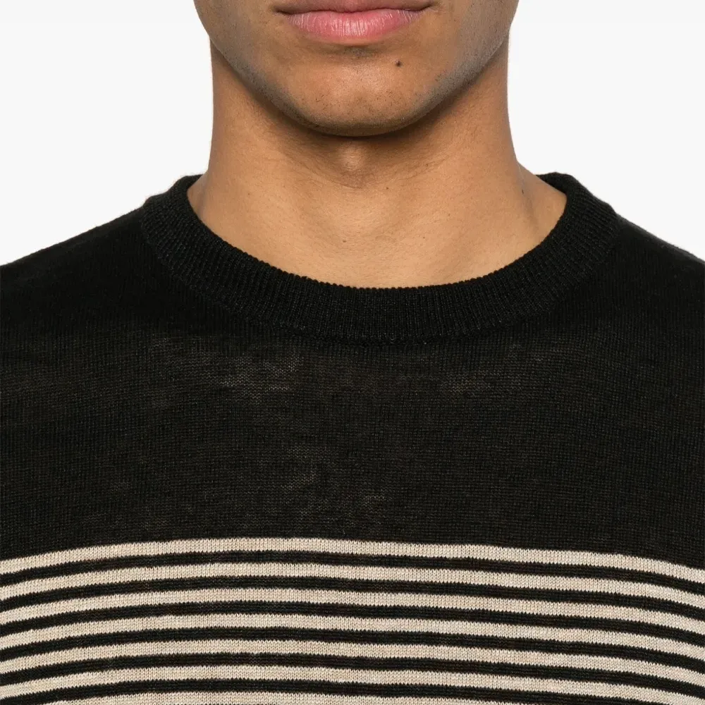 Футболка тонкой вязки