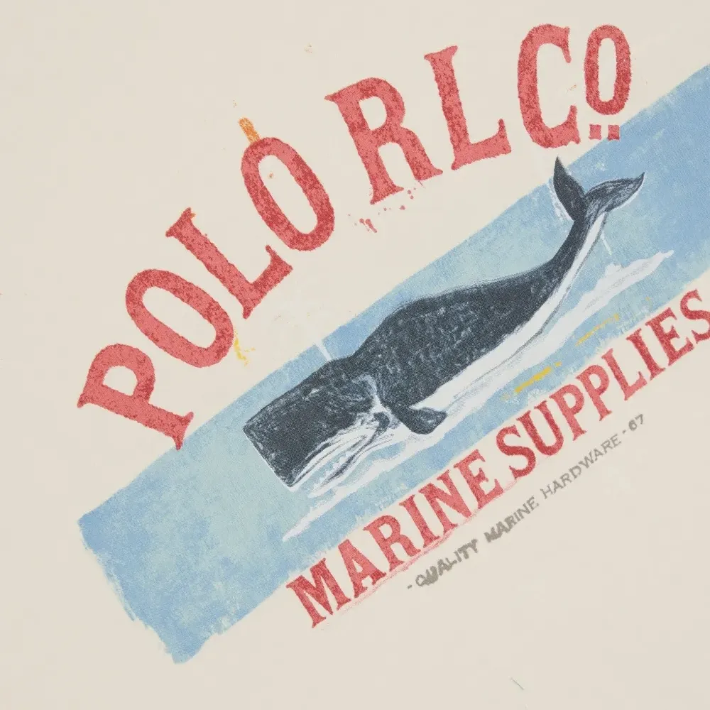 Футболка с графичным принтом Футболка с графичным принтом