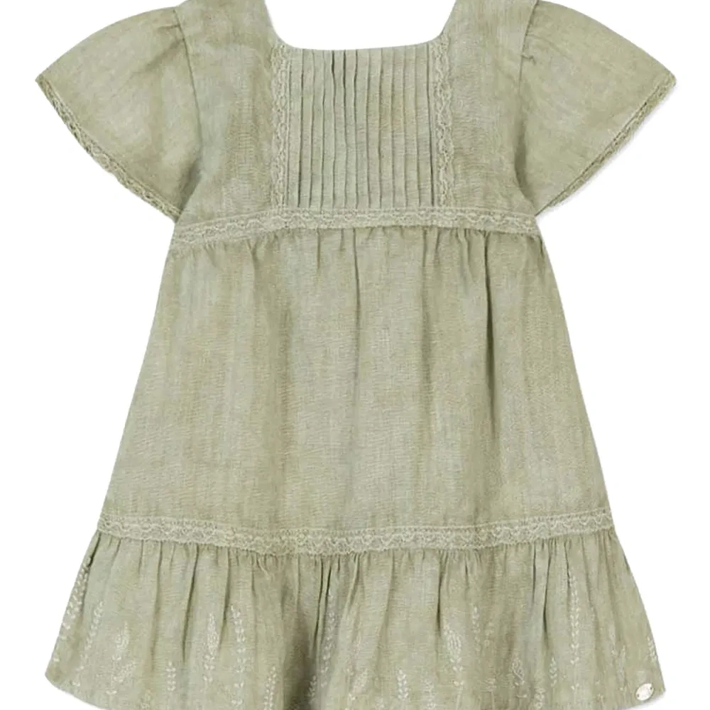 Льняное платье