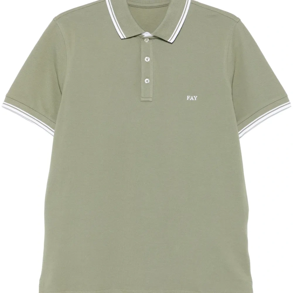 Рубашка поло с вышитым логотипом