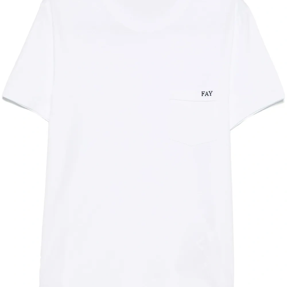 Футболка с вышитым логотипом