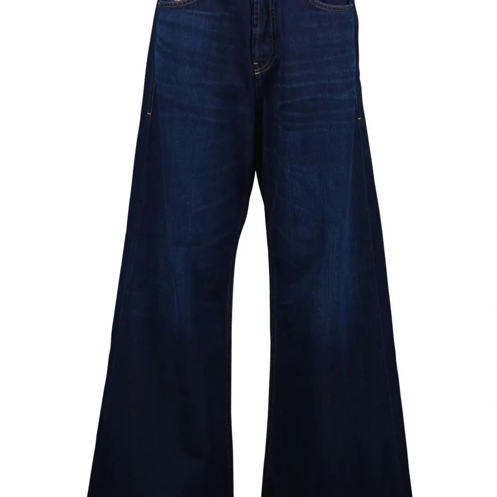 Широкие джинсы