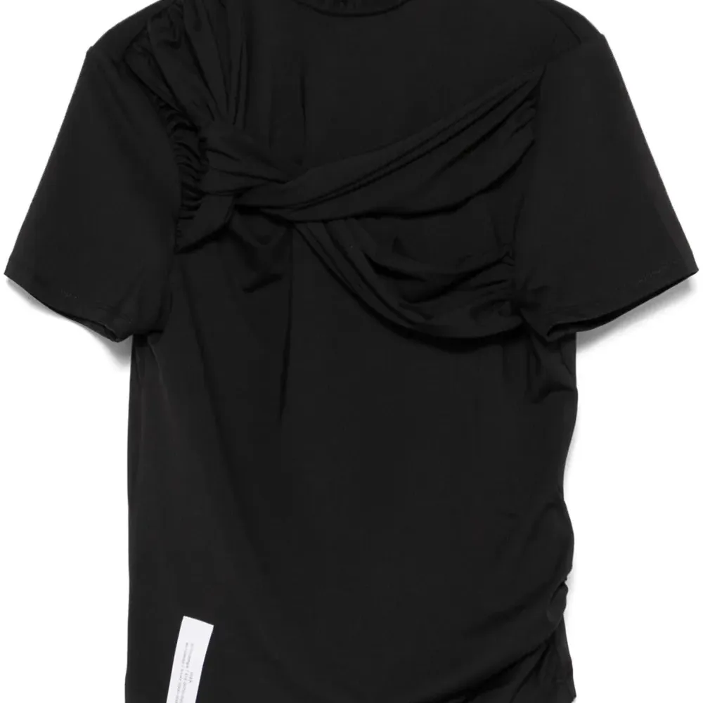 Футболка с драпировкой