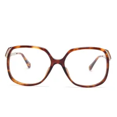 Очки в квадратной оправе