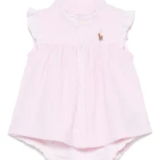 Комплект из футболки и полосатых шортов