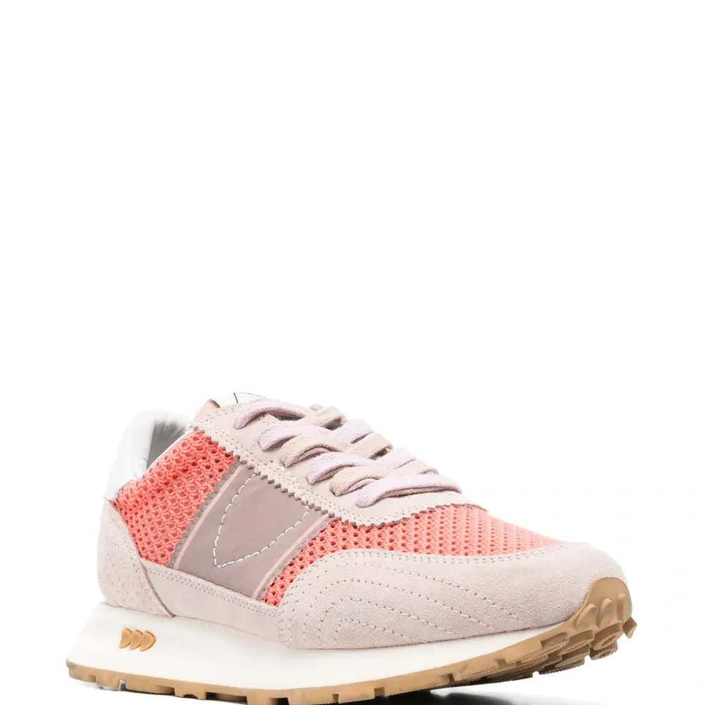 Кроссовки Tour