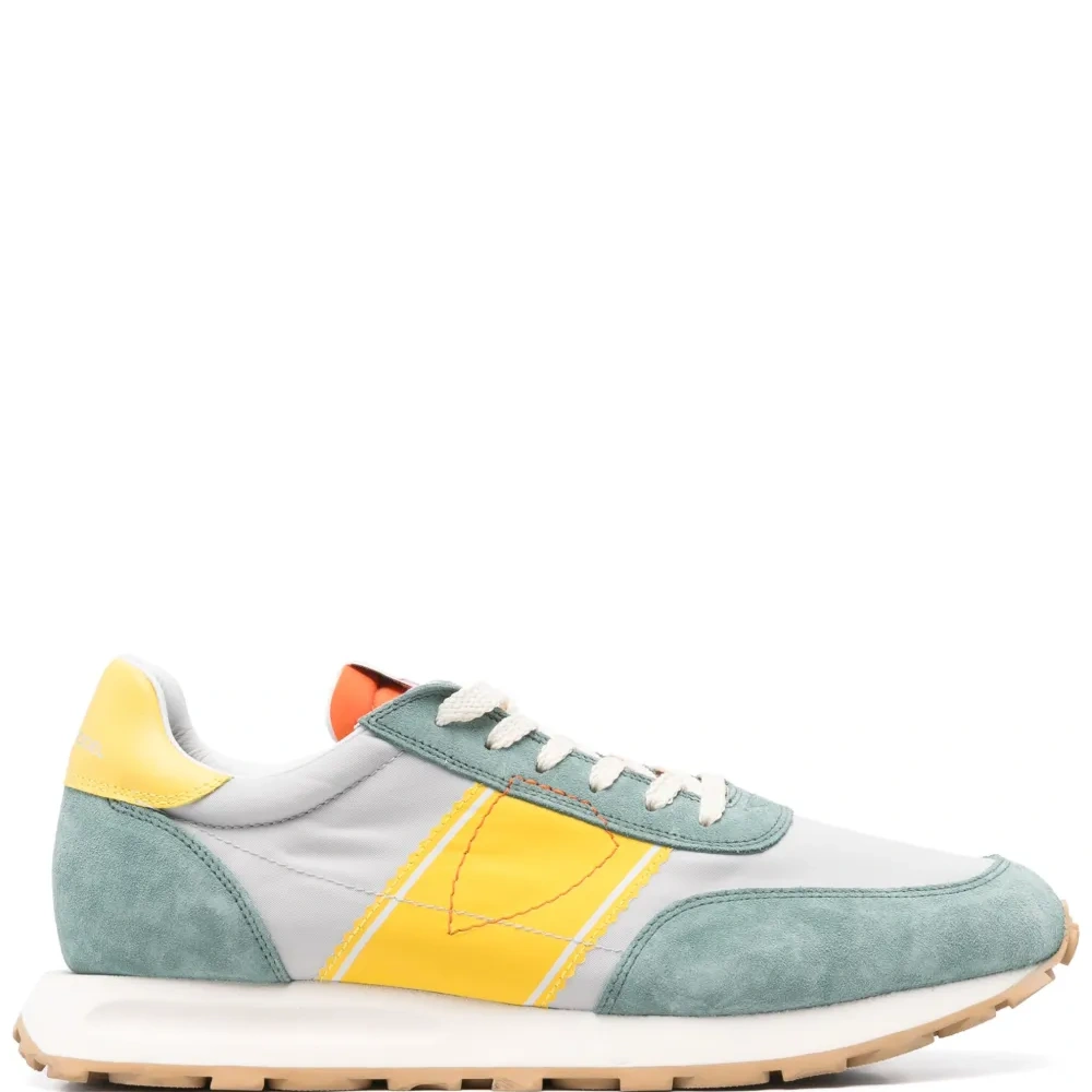 Кроссовки Tour