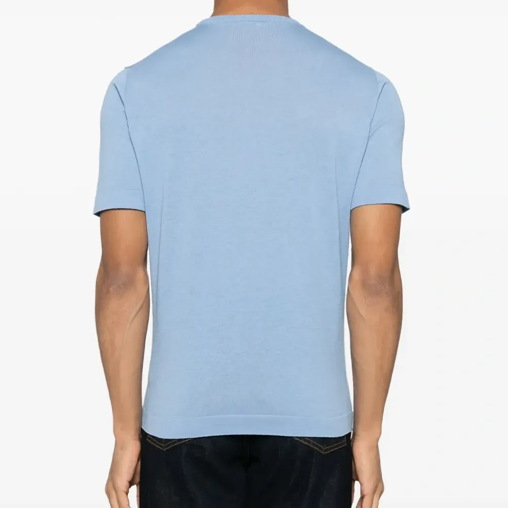 Футболка тонкой вязки