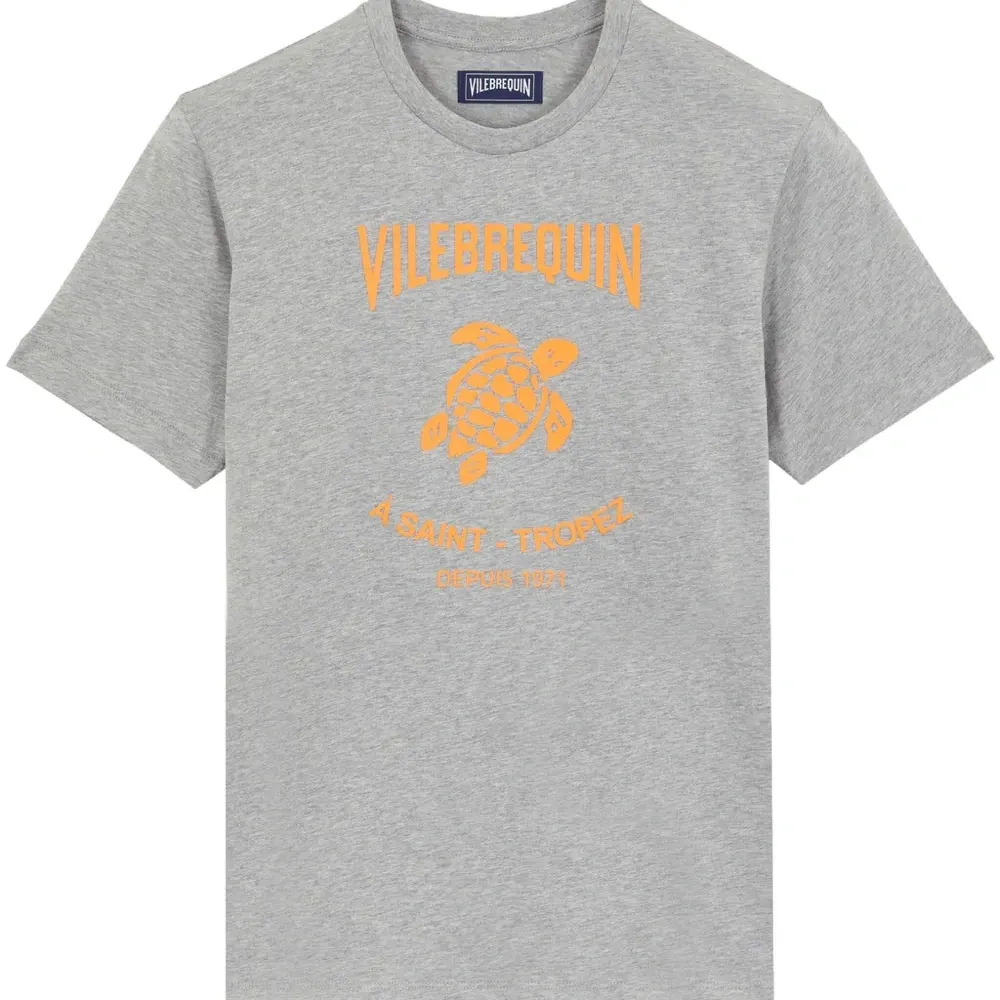 Футболка с логотипом