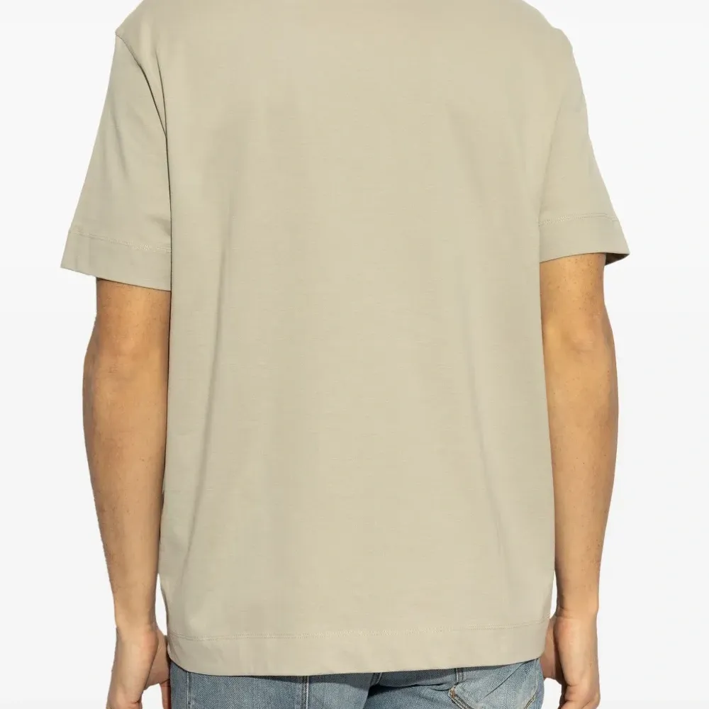 Футболка с короткими рукавами