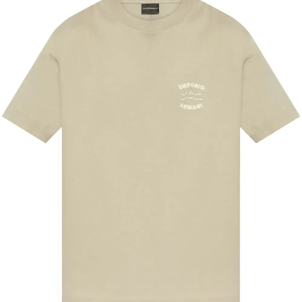 Футболка с короткими рукавами