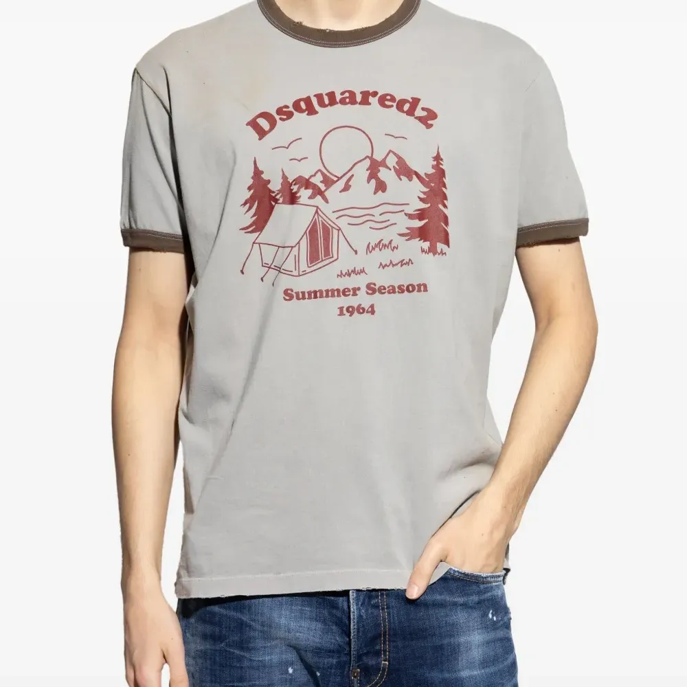 Футболка с графичным принтом Футболка с графичным принтом