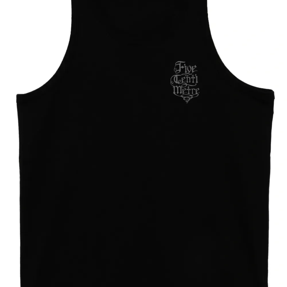 Топ с графичным принтом