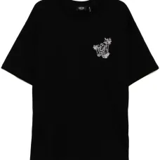 Футболка с вышитым логотипом