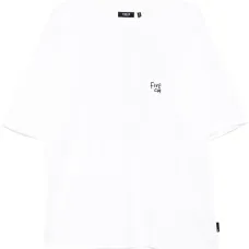 Футболка с вышитым логотипом