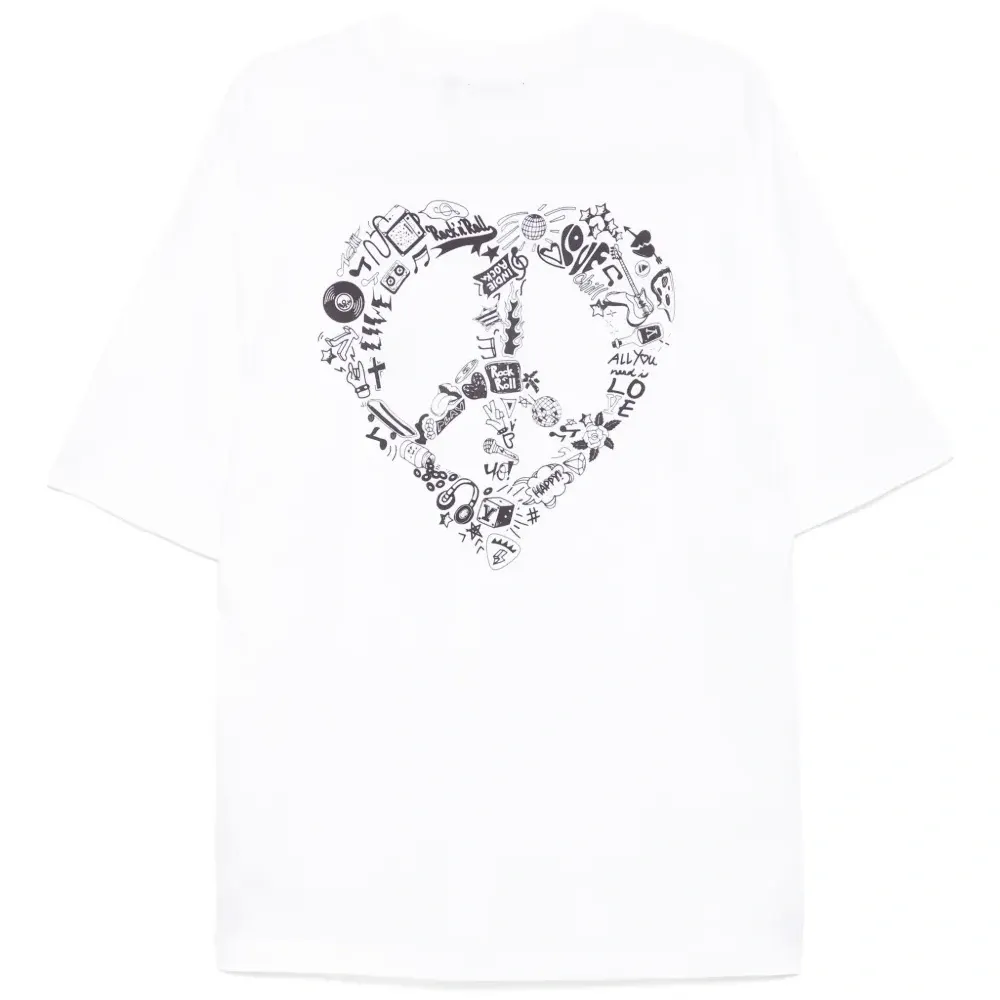 Футболка с вышитым логотипом