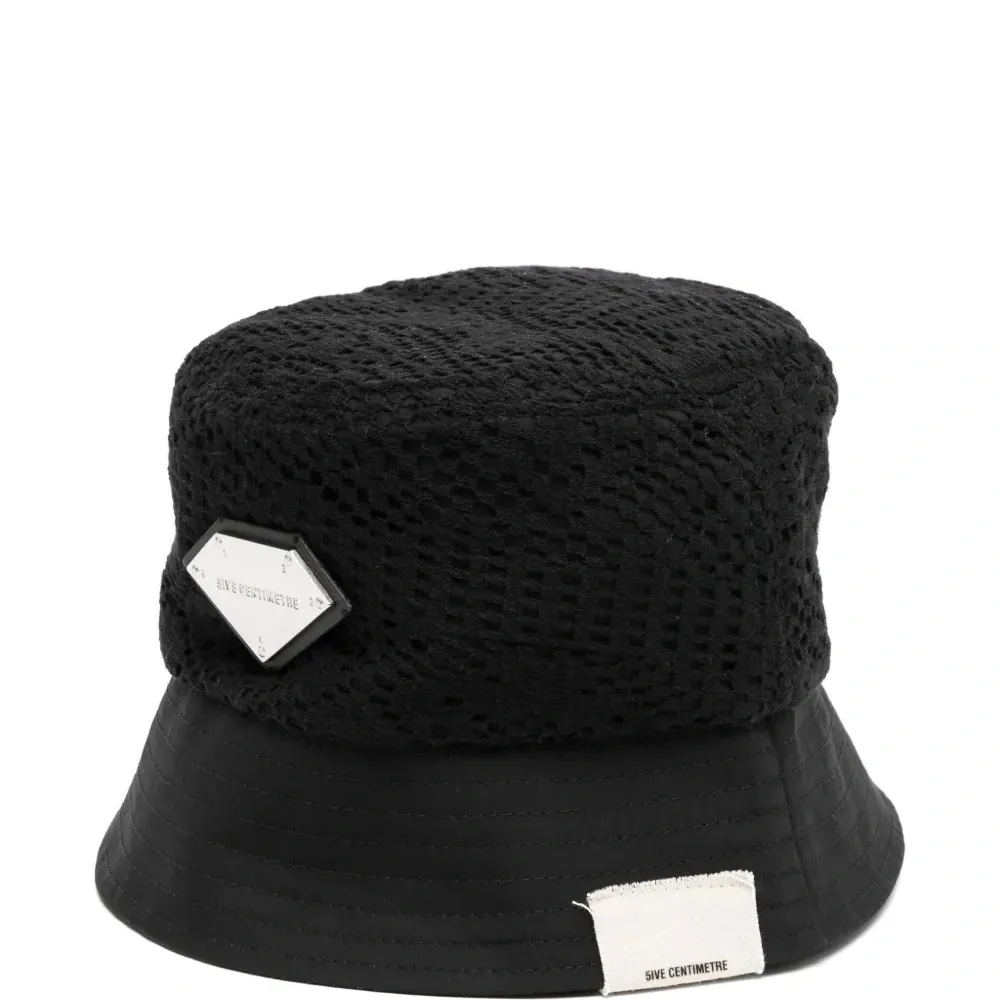 Панама с нашивкой-логотипом