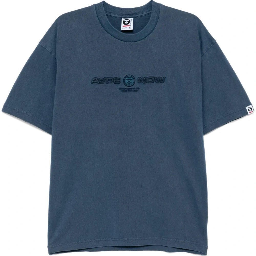 Футболка с вышитым логотипом