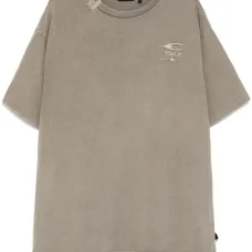 Футболка с вышитым логотипом